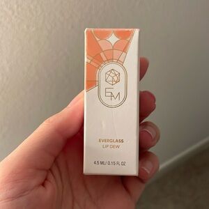 EM Cosmetics. Everglass Lip Dew in Dream